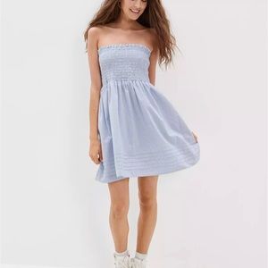 American Eagle Smockin on Sunshine seersucker mini dress